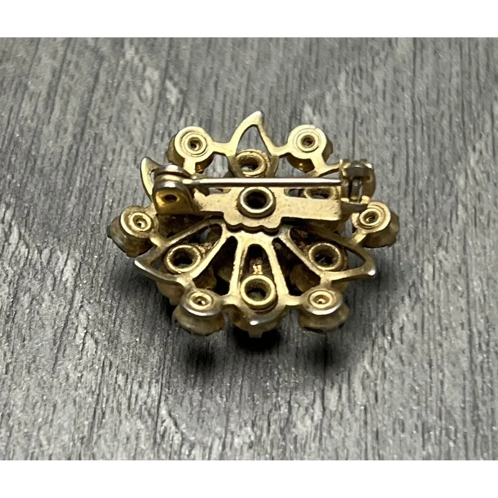 Vintage Gold Tone Rhinestone Brooch Pin Multicolor Floral Art Deco Style Cluster
